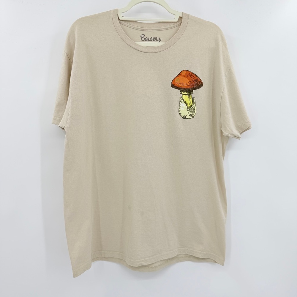 Bowery Vintage Tan Mushroom Graphic T-Shirt for Men Size Large